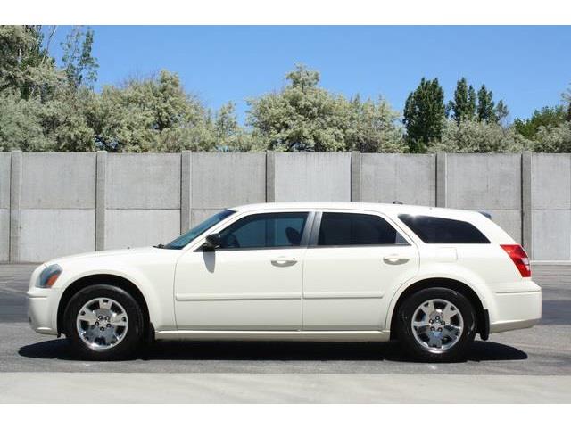 Dodge Magnum 2005 photo 3