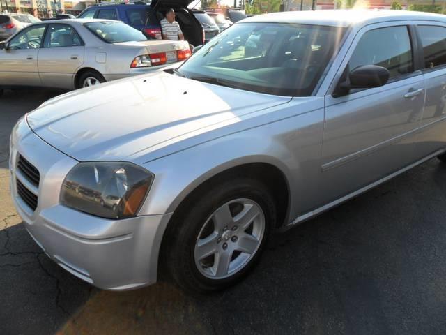 Dodge Magnum 2005 photo 16