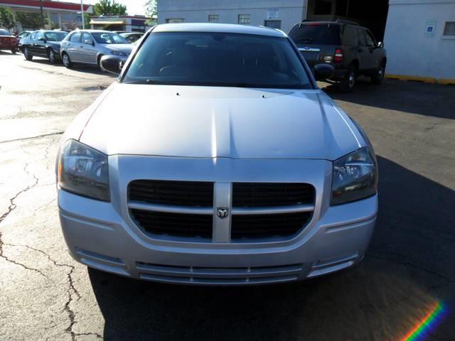 Dodge Magnum 2005 photo 6