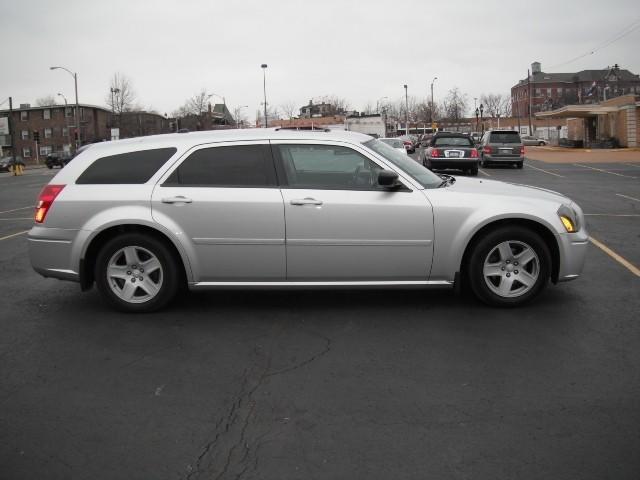 Dodge Magnum 2005 photo 3