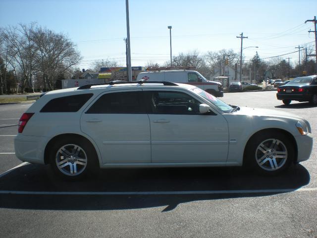 Dodge Magnum 2005 photo 3