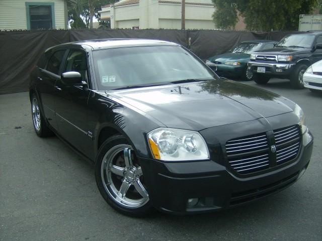 Dodge Magnum 2005 photo 2