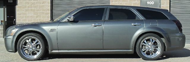 Dodge Magnum 2005 photo 2