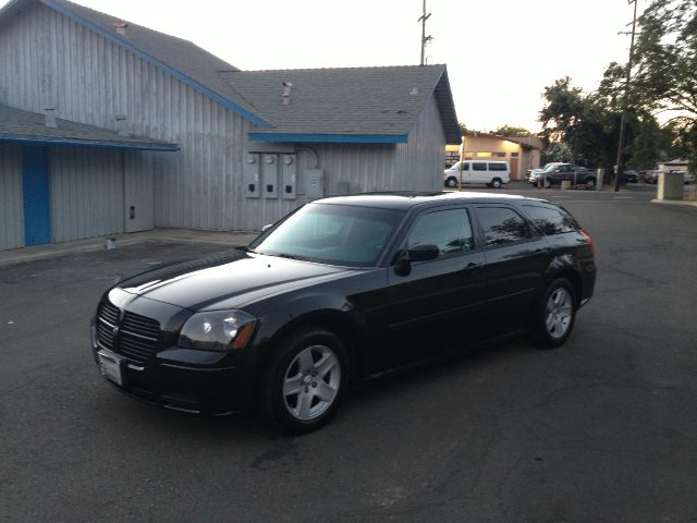 Dodge Magnum 2005 photo 3