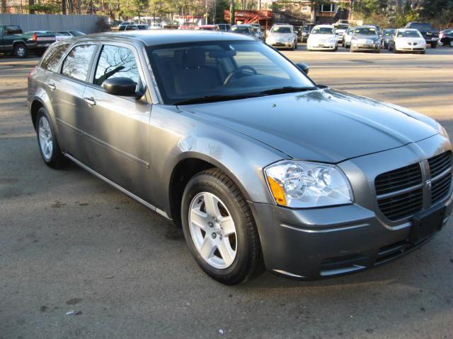 Dodge Magnum 2005 photo 3