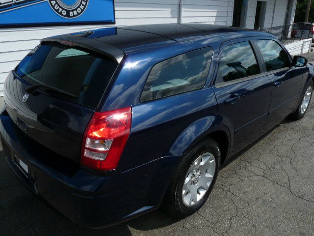 Dodge Magnum 2006 photo 8