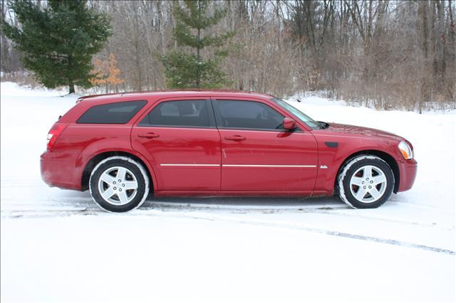 Dodge Magnum S Wagon