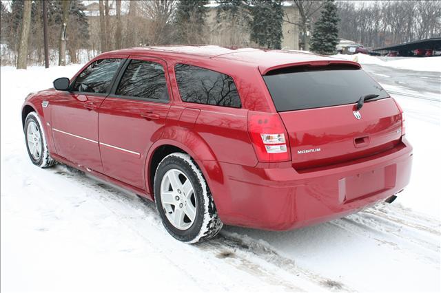 Dodge Magnum 2006 photo 2