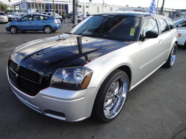 Dodge Magnum 2006 photo 2