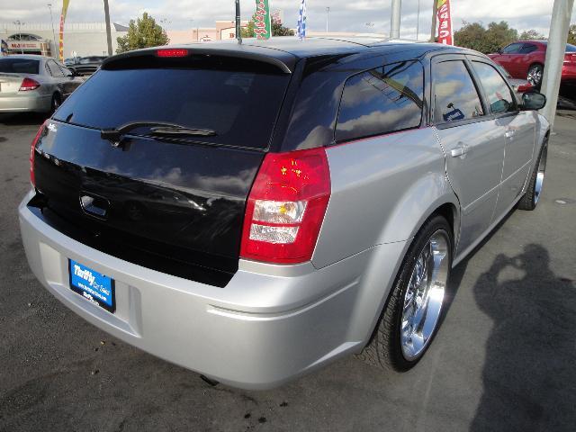 Dodge Magnum 2006 photo 4