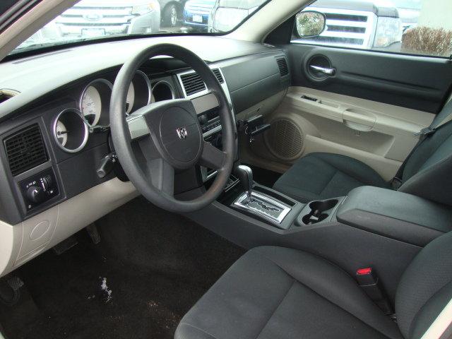 Dodge Magnum 2006 photo 2