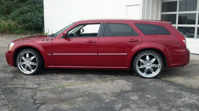 Dodge Magnum 2006 photo 1