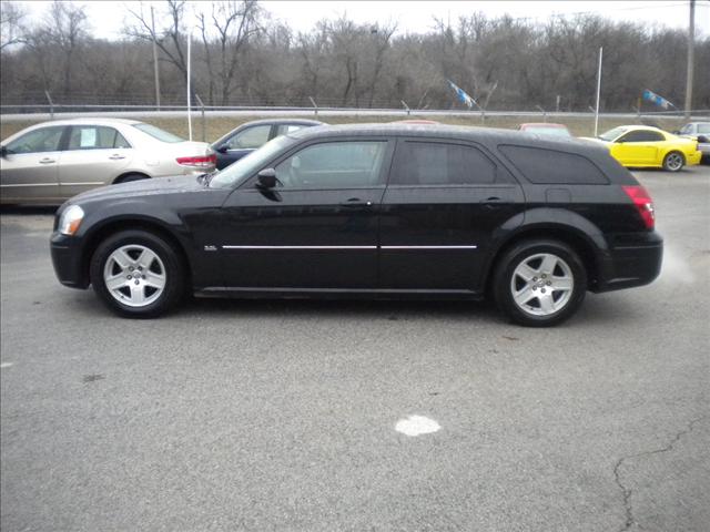 Dodge Magnum S Wagon