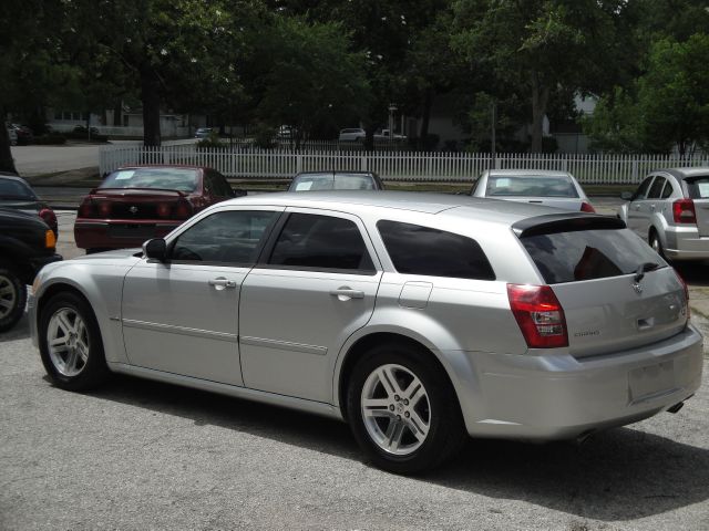 Dodge Magnum 2006 photo 2