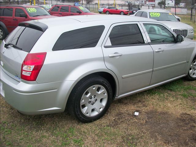 Dodge Magnum 2006 photo 1