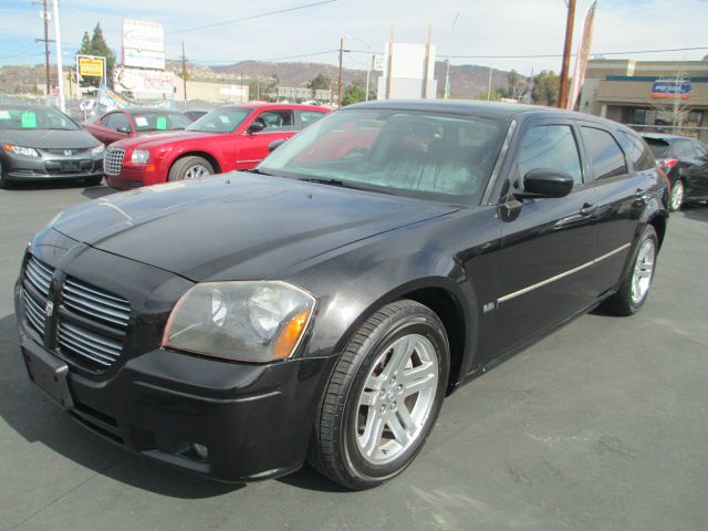 Dodge Magnum 2006 photo 2