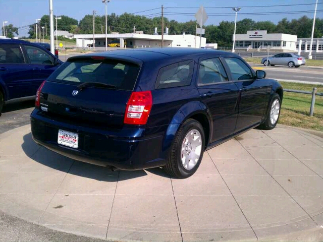 Dodge Magnum 2006 photo 1