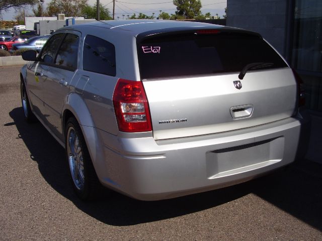 Dodge Magnum 2006 photo 3