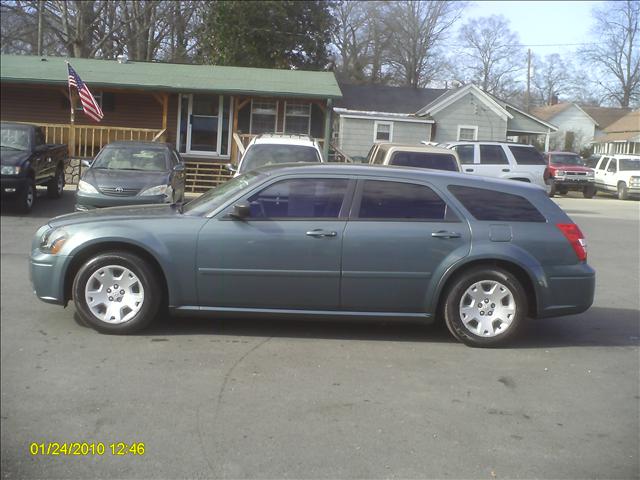 Dodge Magnum 2006 photo 1