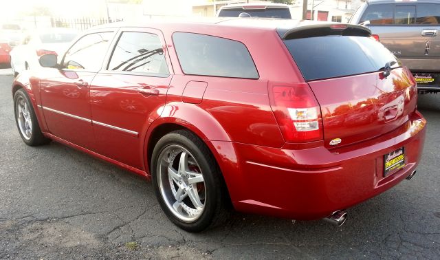 Dodge Magnum 2006 photo 2