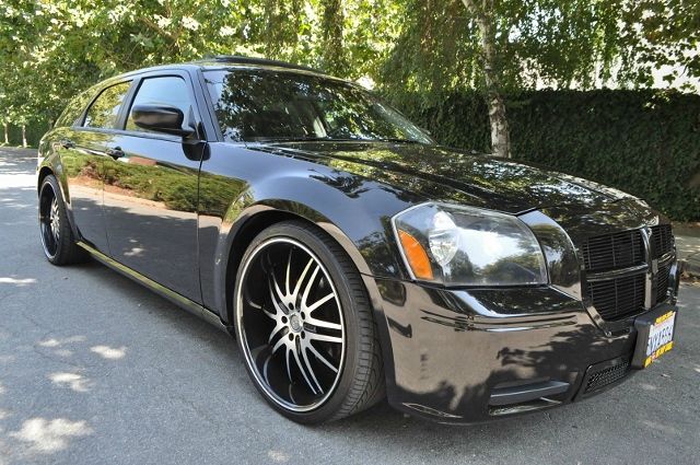 Dodge Magnum 2006 photo 2