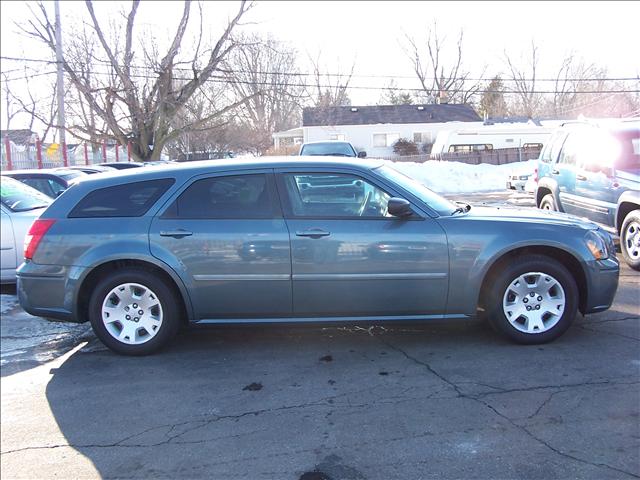 Dodge Magnum 2006 photo 1