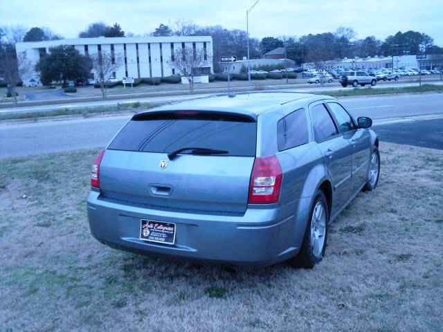 Dodge Magnum 2006 photo 2