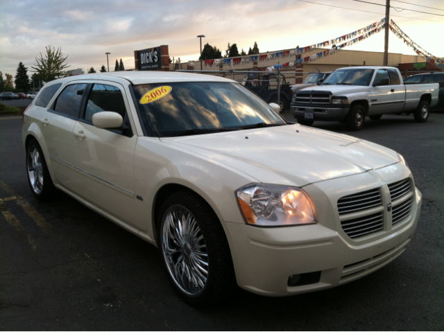 Dodge Magnum 2006 photo 3