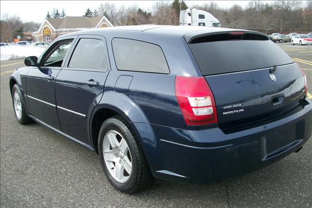 Dodge Magnum 2006 photo 1