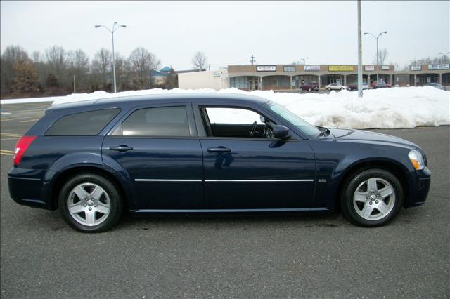 Dodge Magnum 2006 photo 2