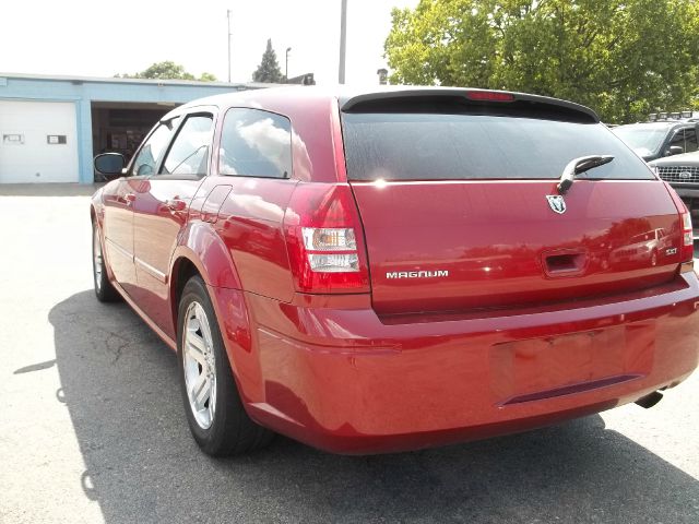 Dodge Magnum 2006 photo 2