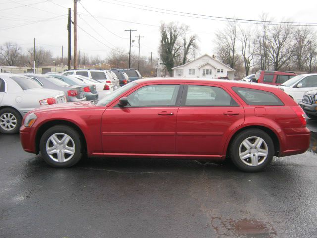 Dodge Magnum 2006 photo 2