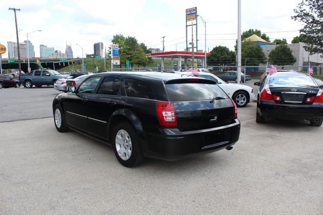 Dodge Magnum 2007 photo 2