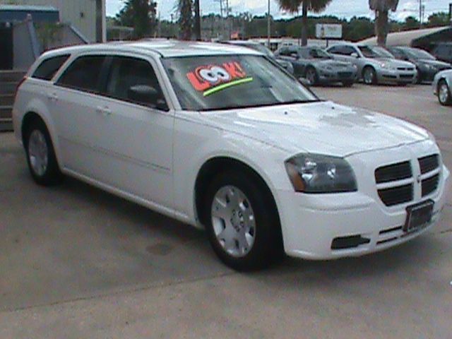 Dodge Magnum 2007 photo 11