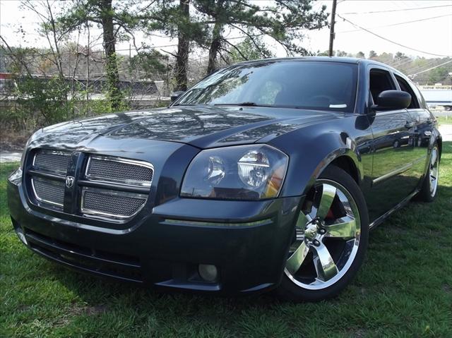 Dodge Magnum S Wagon