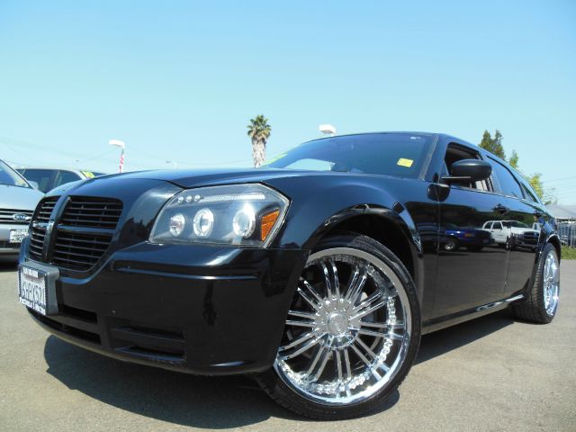 Dodge Magnum 2007 photo 2