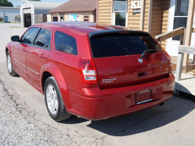 Dodge Magnum 2007 photo 2