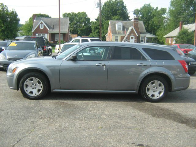 Dodge Magnum 2007 photo 1