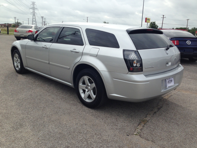 Dodge Magnum 2007 photo 10