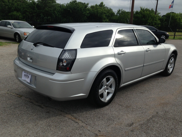 Dodge Magnum 2007 photo 16