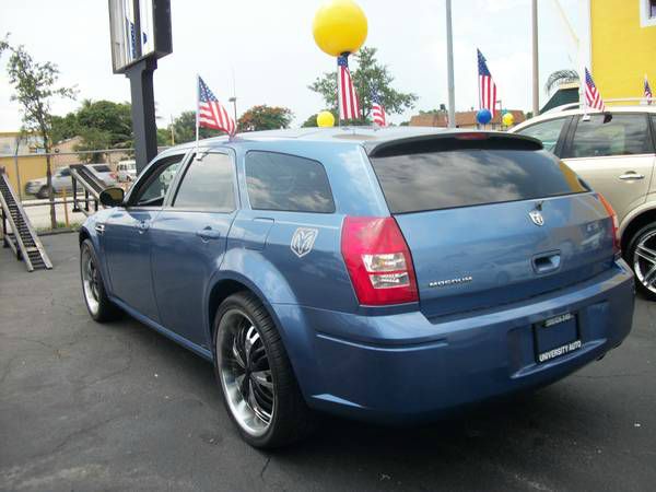 Dodge Magnum 2007 photo 2