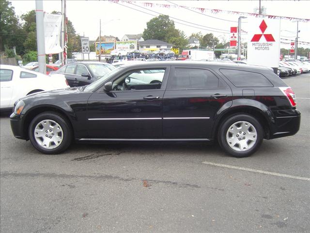 Dodge Magnum 2007 photo 2