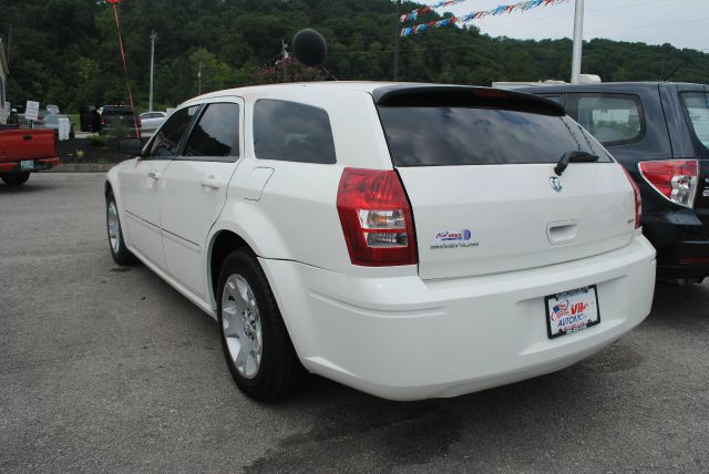 Dodge Magnum 2007 photo 2