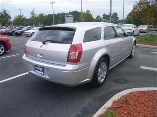 Dodge Magnum 2007 photo 2