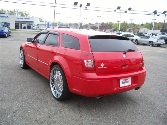 Dodge Magnum 2007 photo 2