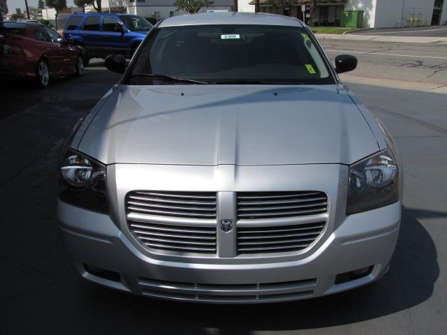 Dodge Magnum 2007 photo 2