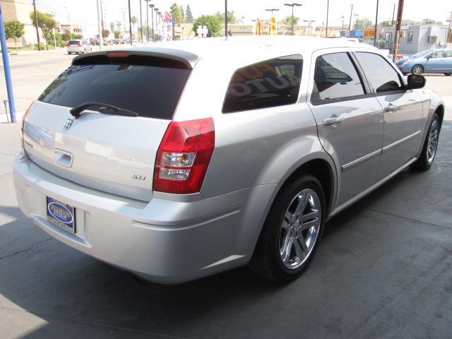 Dodge Magnum 2007 photo 4