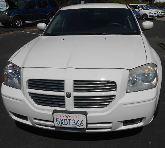 Dodge Magnum 2007 photo 2