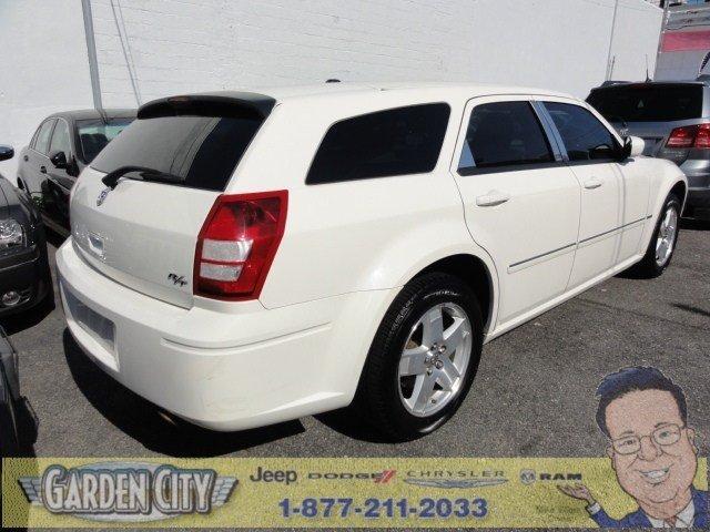 Dodge Magnum SLT 25 Wagon