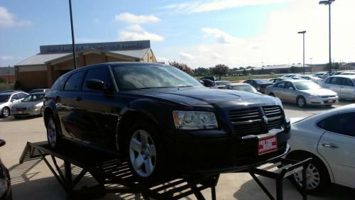 Dodge Magnum Base Wagon